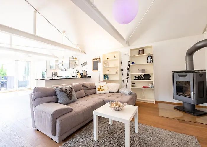 Ludwigschloessl Holiday home *